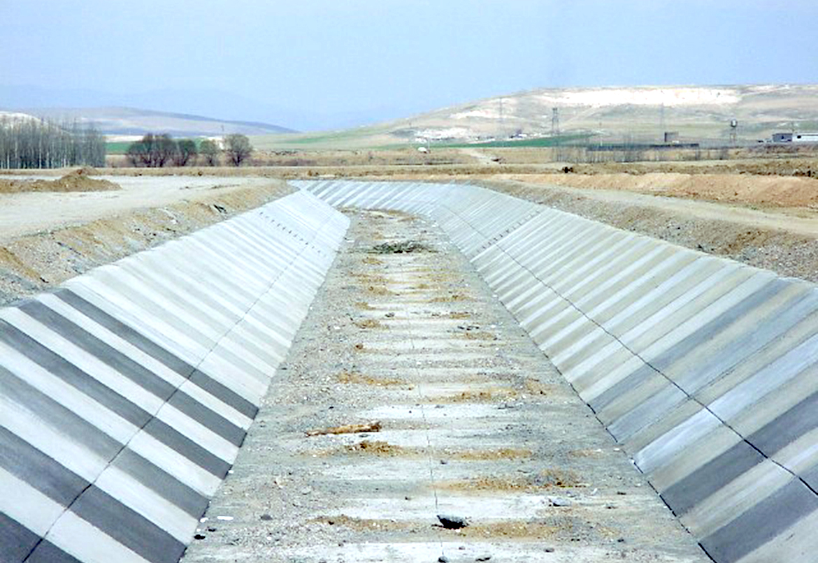 شبکه آبیاری و زهکشی